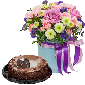 Tiffany with cake with delivery Yaroslavl