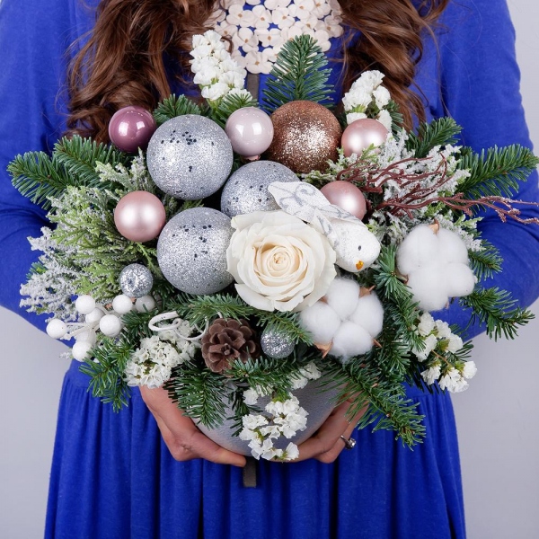 White rose 50 cm - 3, Ceramic pot, Oasis, Spruce branches (1pc.), Cotton bud, Christmas decor (set), White statice