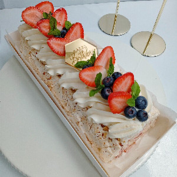 Meringue Roll "Airy Cloud"