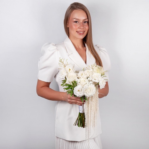 White rose 50 cm Ecuador - 5, Carnation white, cream - 5, lisianthus - 5, Gypsophila - 1, Salal, Astilbe, Amaranth stabilized, Ribbon