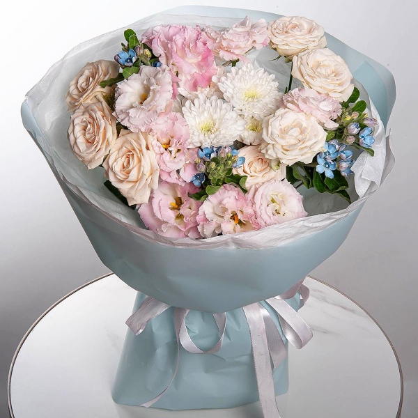 Peony sprayrose - 4, Pink Lisianthus (Eustoma) - 2, Baltica White Spray Chrysanthemum - 3, Oksipetalum, Wrapping Paper