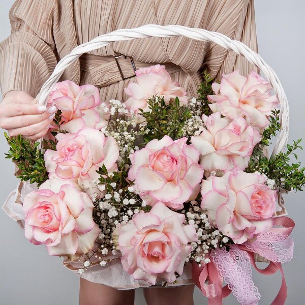 Rose Esperance - 11, Gypsophila - 3, Medium Basket, Pistachio, Oasis, Wrapping Paper