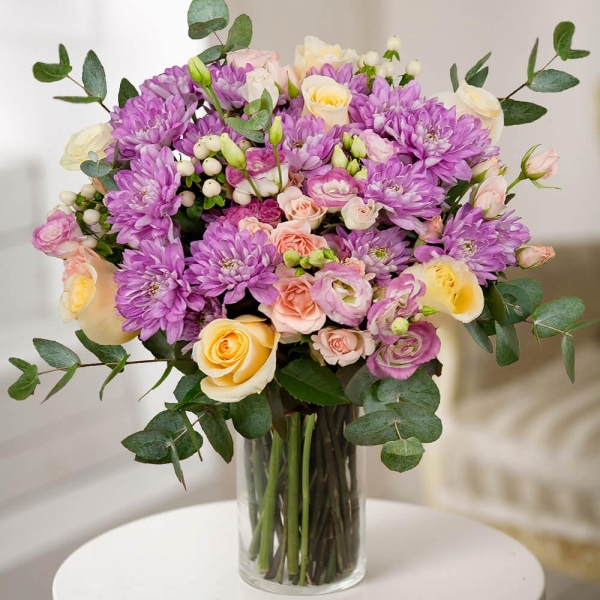 Rose Cream 50 cm - 11, Pink Lisianthus (Eustoma) - 7, Baltica Pink Spray Chrysanthemum - 5, Bright pink spray rose mix, 50 cm - 5, Hypericum, Eucalyptus Cinerea, Wrapping Paper