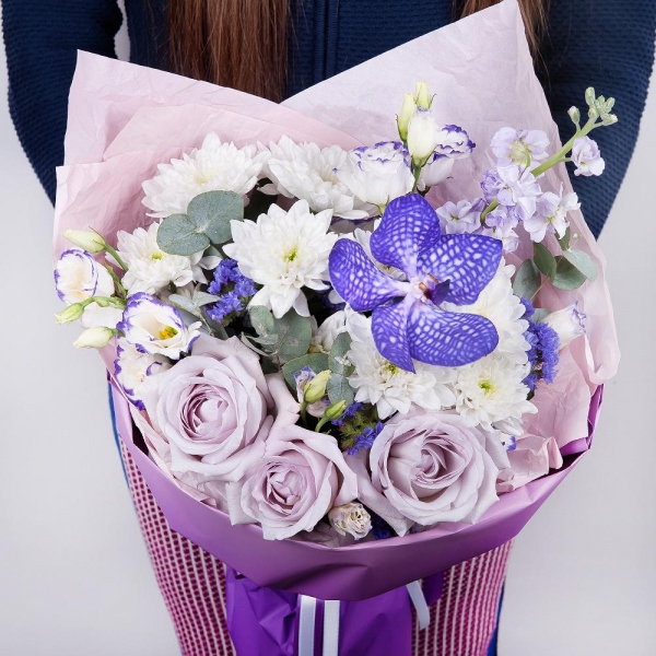 Vanda Orchid bud - 2, Baltica White Spray Chrysanthemum - 3, Purple Lisianthus (Eustoma) - 3, White Matthiola - 2, Lilac rose Bounty Way, 50 cm - 4, Flask for orchids, Blue Statice, Eucalyptus Cinerea, Wrapping Paper
