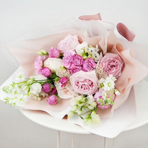 Peony rose pink 'OHara' - 3, White rose 50 cm - 3, lisianthus - 3, White Matthiola - 3, Pink carnation - 5, Bright pink spray rose mix, 50 cm - 4, Ozotamnus, Wrapping Paper