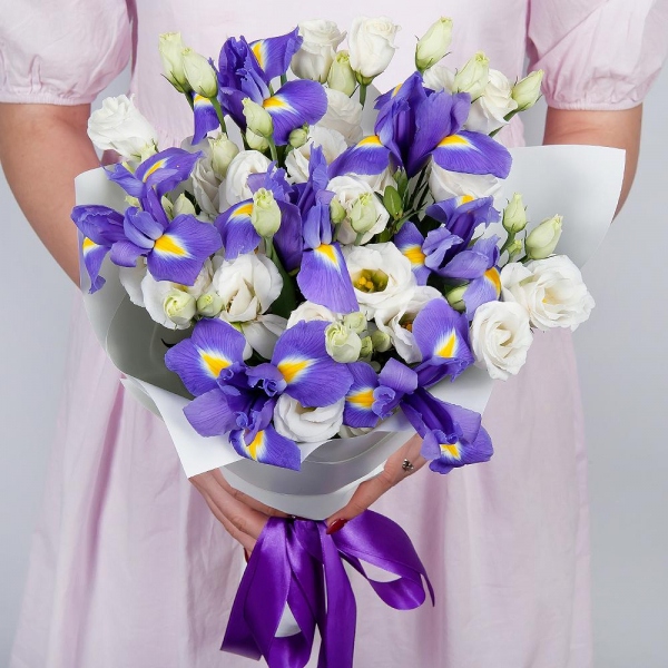 Irises - 9, lisianthus - 5, Felt, Ribbon