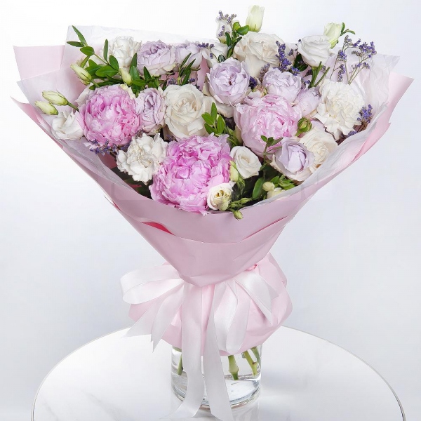 Peony pink - 3, Spray peony rose Lavander, 50 cm - 3, lisianthus - 2, Carnation white, cream - 4, White rose 50 cm - 4, Limonium (1 pc.), Pistachio, Wrapping Paper