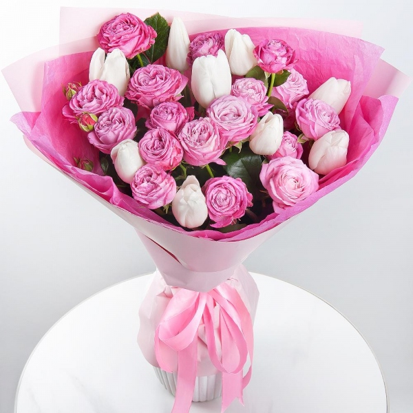 Peony sprayrose - 6, Tulip white - 13, Wrapping Paper