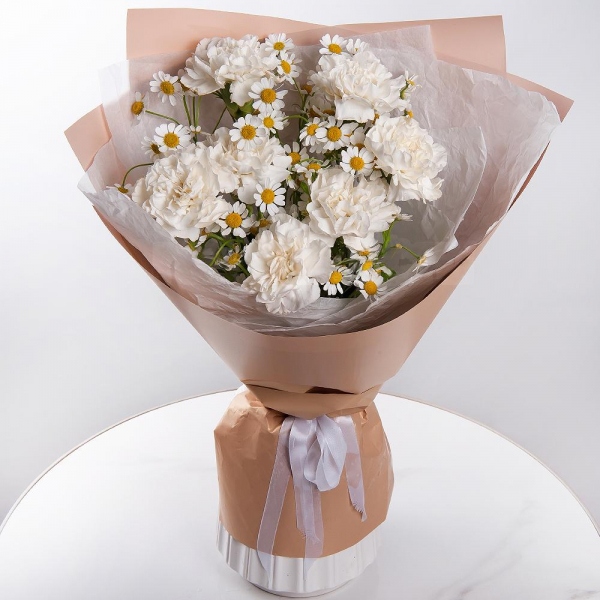 Carnation white, cream - 11, Chamomile - 3, Wrapping Paper