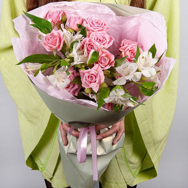 Alstromeria white, soft pink - 6, Bright pink spray rose mix, 50 cm - 3, Wrapping Paper