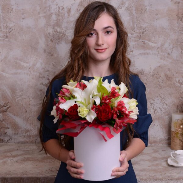 Lilies - 2, Rose 40 cm - 4, Alstromeria Red, Bright Pink - 3, lisianthus - 3, Eucalyptus Cinerea, Round flower box small , Oasis, Film, Ruscus